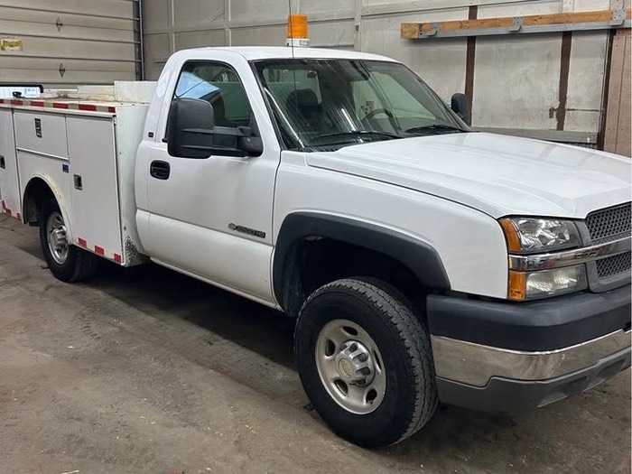 2004 chevy 2500